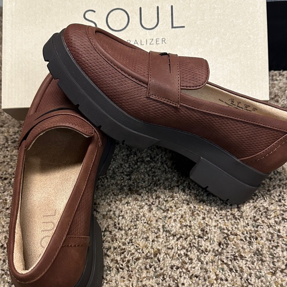 Naturalizer Soul Brown Loafers - Picture 9 of 16